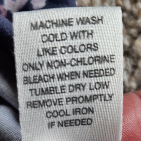 MUDD 🌸 Adorable Cami with Built-In Shelf Bra for Women - Size: M - Picture 7 of 9